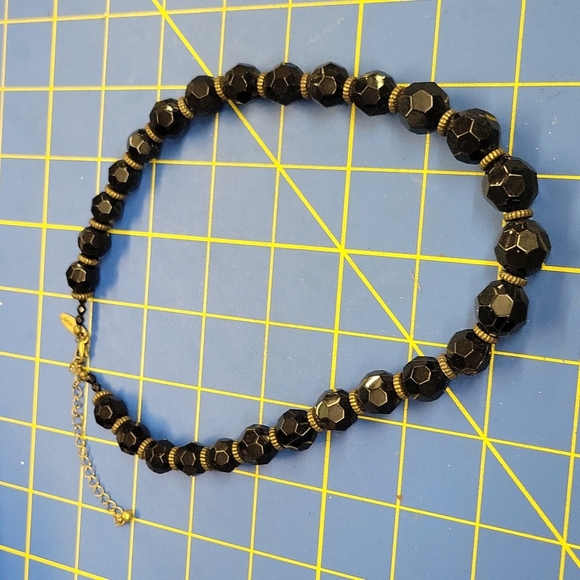 Avenue Black Beaed 16" + 3" Extension Necklace - Picture 1 of 4